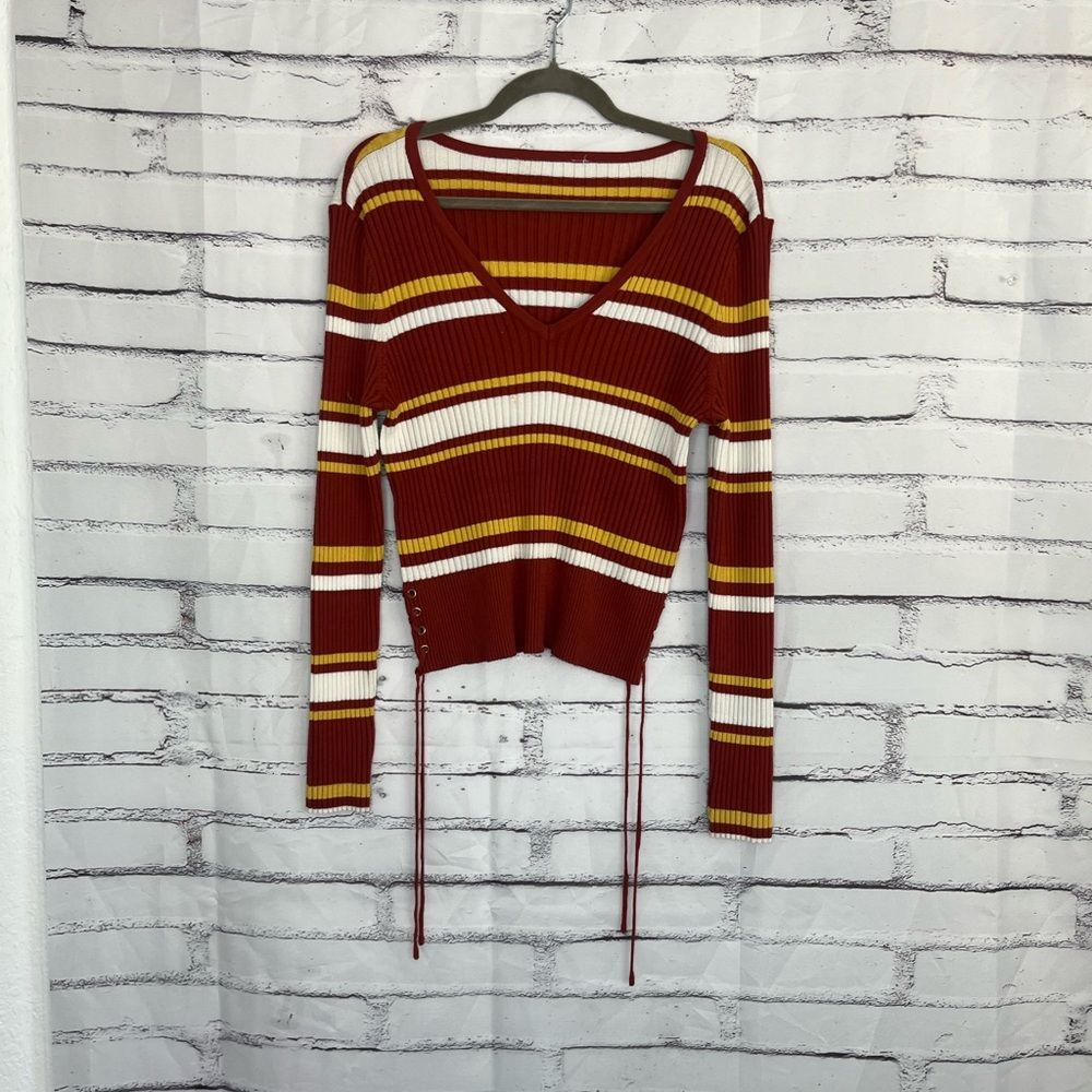 No Boundaries Rust Stripe Lace-Up Ribbed Crop Sweater Women’s XL Fall Knit V-Nck